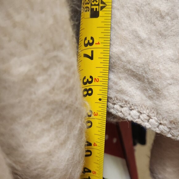 Alpaca Wool Cape w/ Attached Scarf Made in Peru - Picture 11 of 11